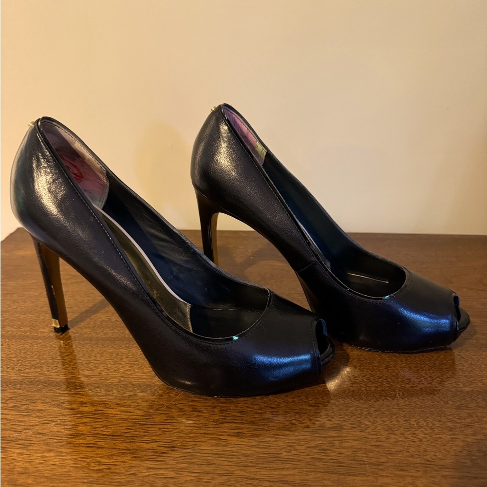 Ted Baker London Glister Peep Toe Heels Size 9 (39 EU)
